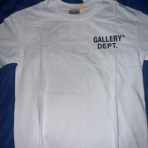 Gray gallery dept t shirt
